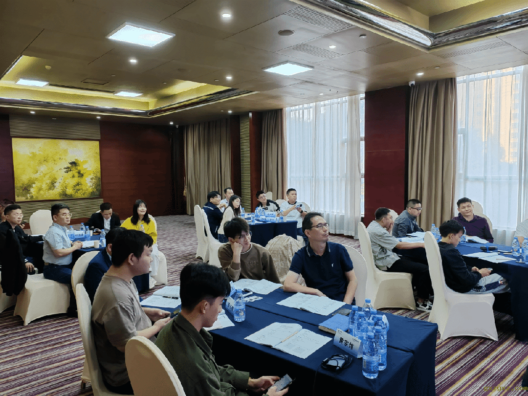 微信图片_20240104112317.gif 微信图片_20240104112317.gif